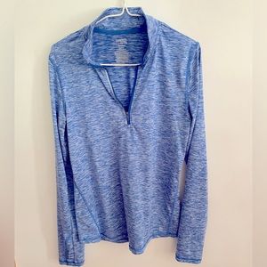 Women’s long sleeve quarter zip. Size S